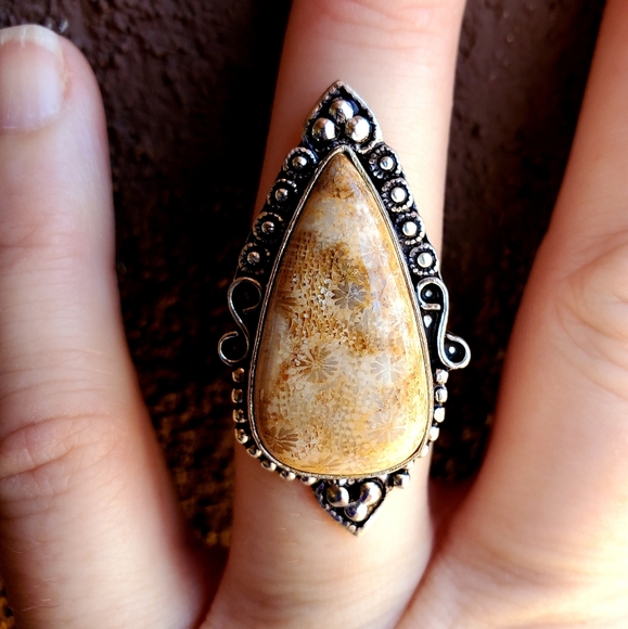 *Sale* New Fossil Coral 925 Silver Ring. - Picture 5 of 7